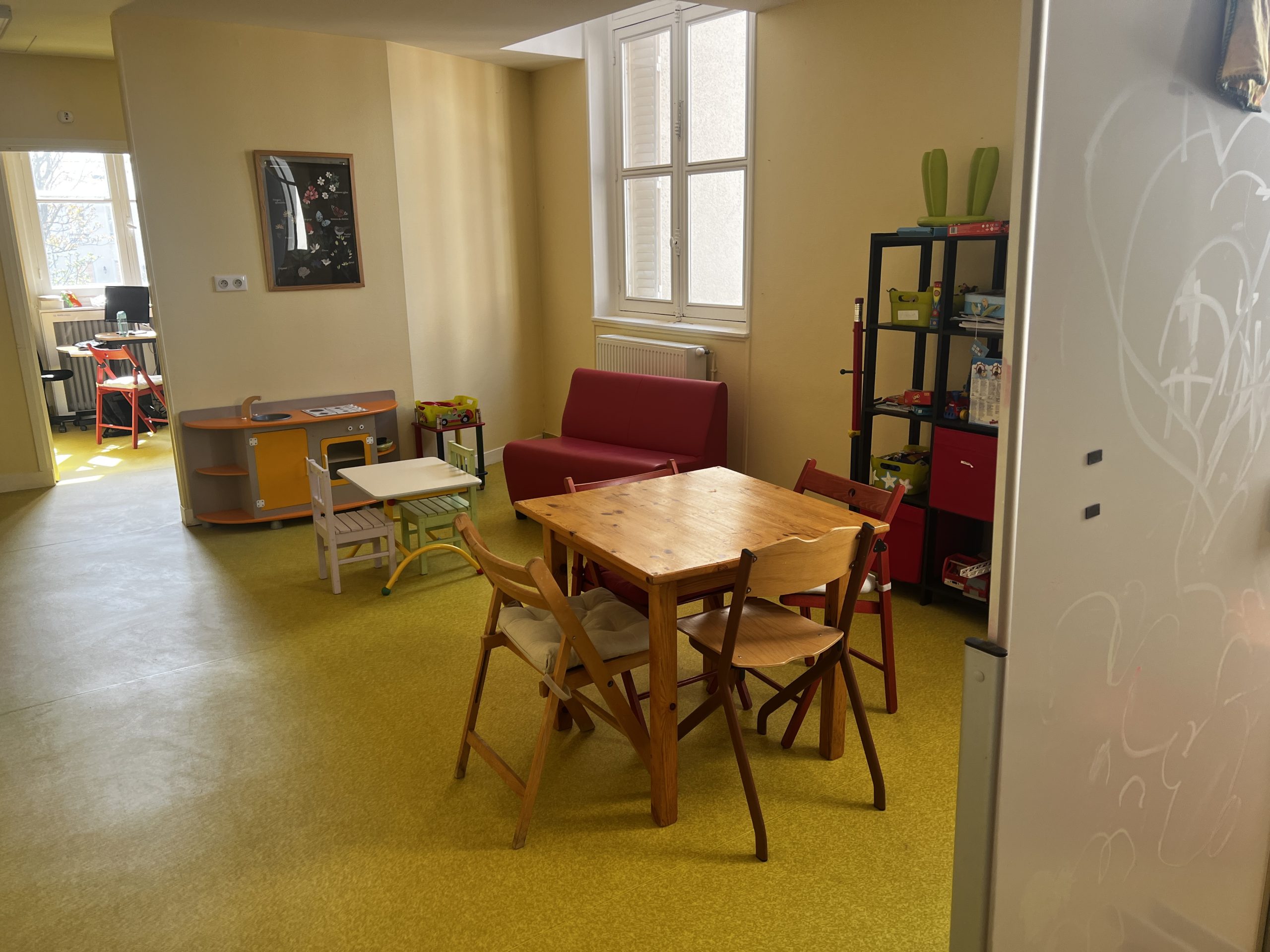 Salle d'accueil de la Maison de la famille